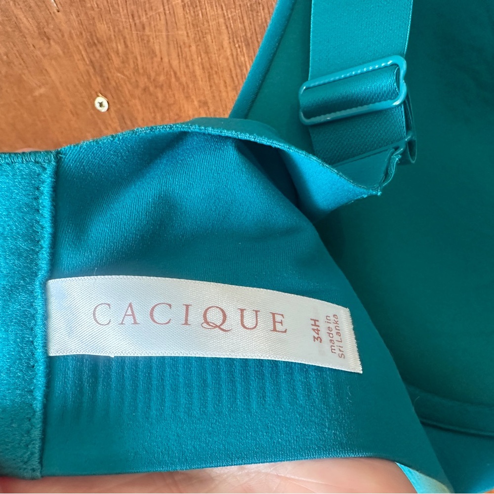 Cacique Teal Modern Luxe full coverage bra 34H
EUC worn 2x - Picture 5 of 11